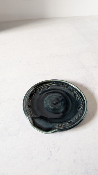 Spoon Rest: Dainty Flowers