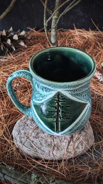 Mug: Diamond Pines