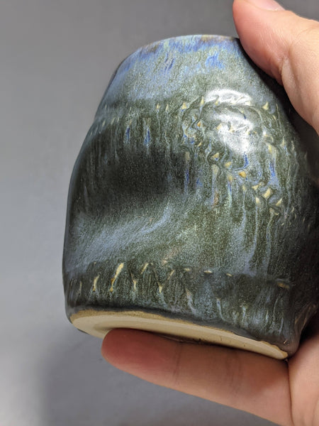 Little Sippers: Blue Thumb
